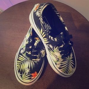 Vans kids jungle print size 11